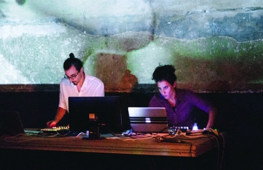 imgclove_and_revenge01